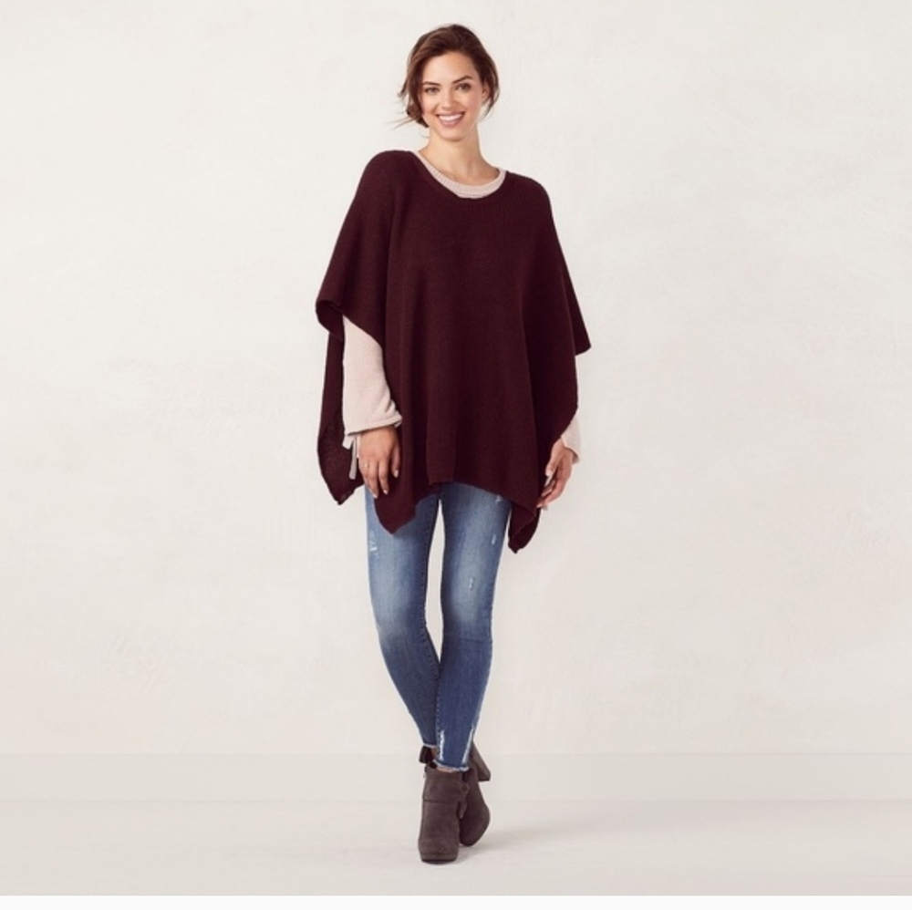 LC Lauren Conrad Maroon Open Pancho